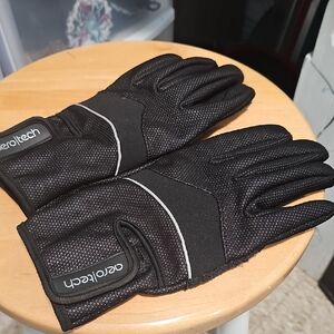 Aerotech Black Tech Gloves. Windproof